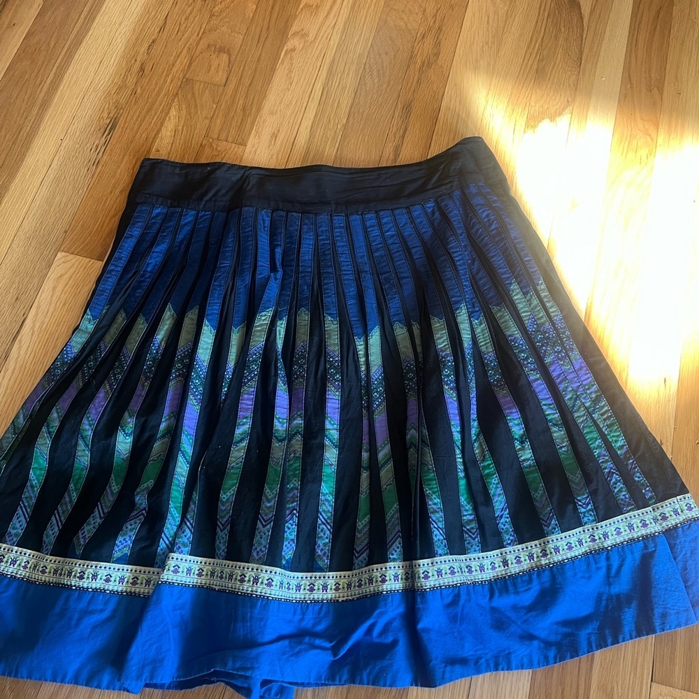 Lithe Anthropologie Size 12 cotton skirt with colorful strips all around - Picture 6 of 8